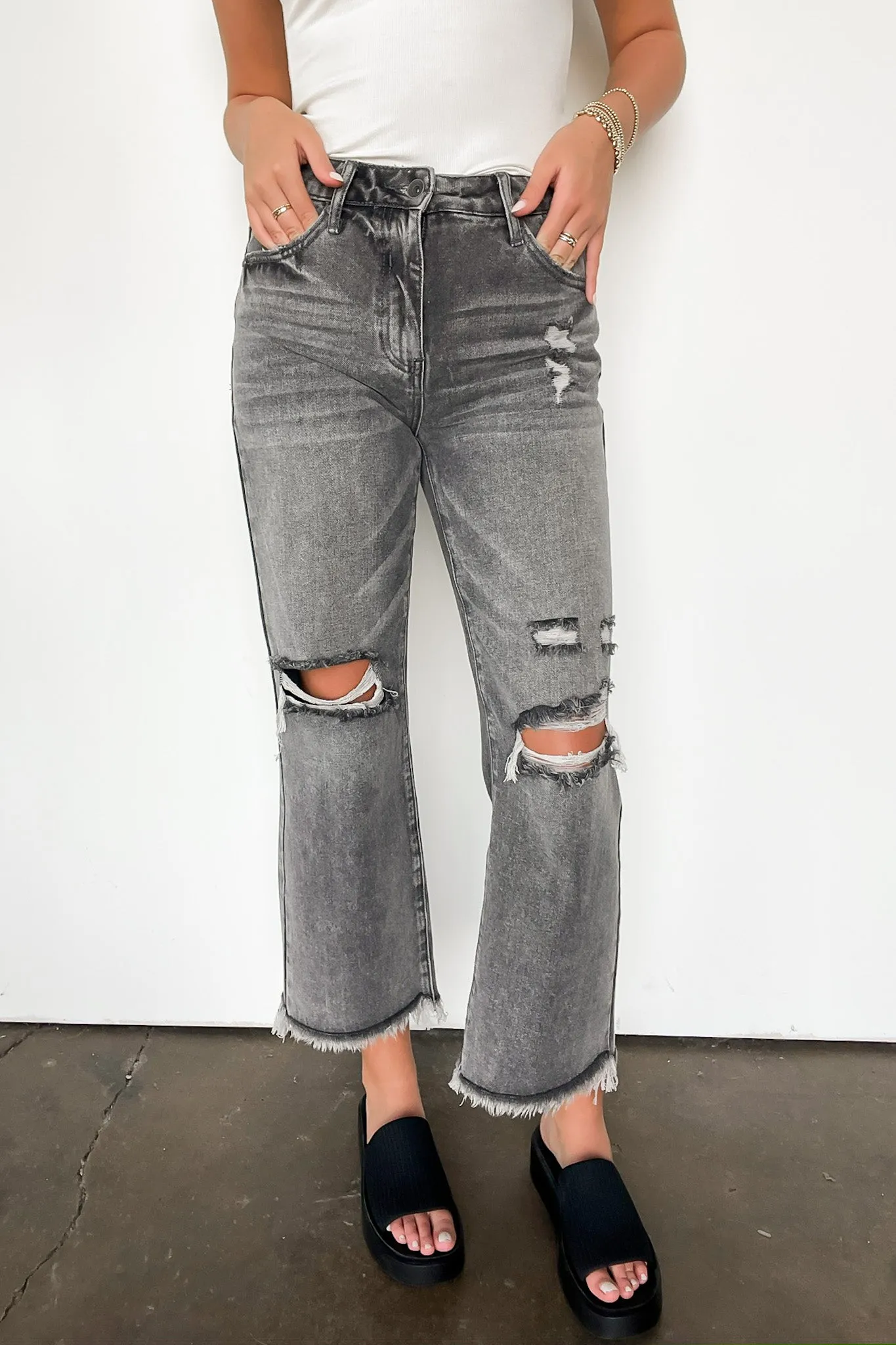 Baylee High Rise Distressed Mom Jeans