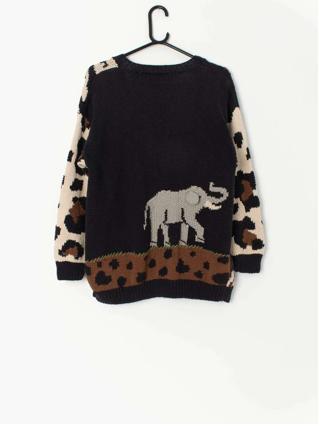 Epic vintage cardigan with big cats, giraffes and elephant – Medium