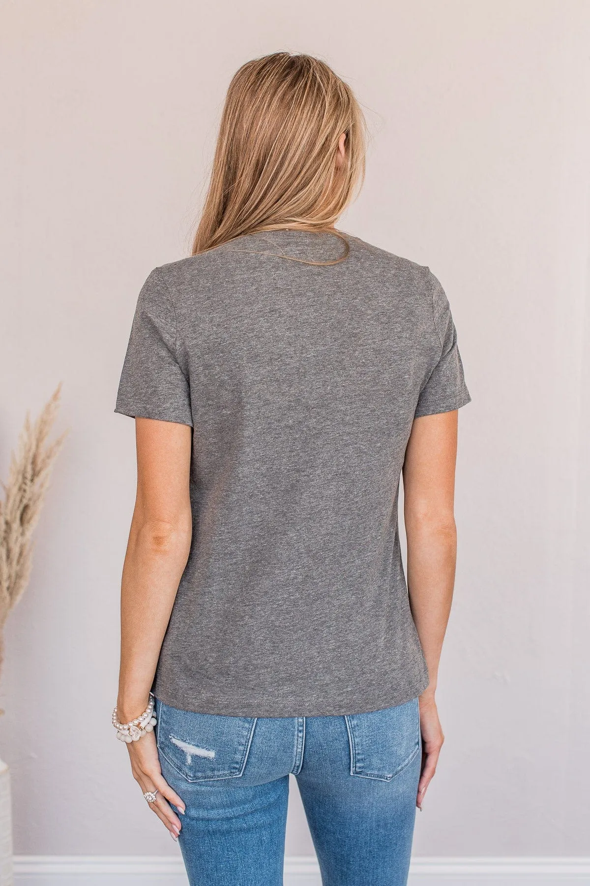 Mama Knows Best Graphic Tee- Heather Gray