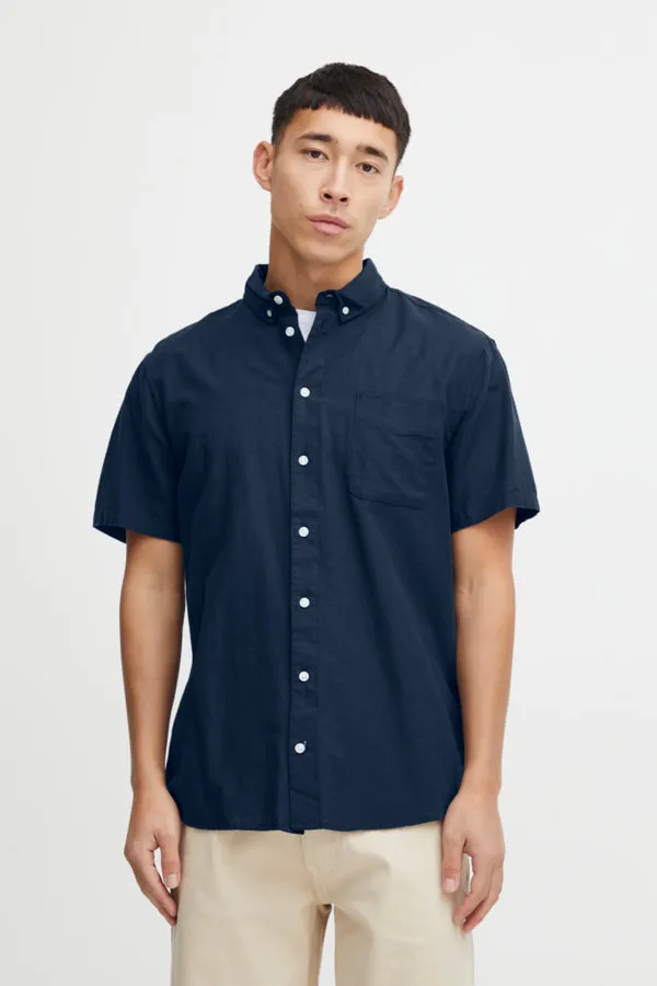 SHORT SLEEVE BUTTON DOWN SHIRT